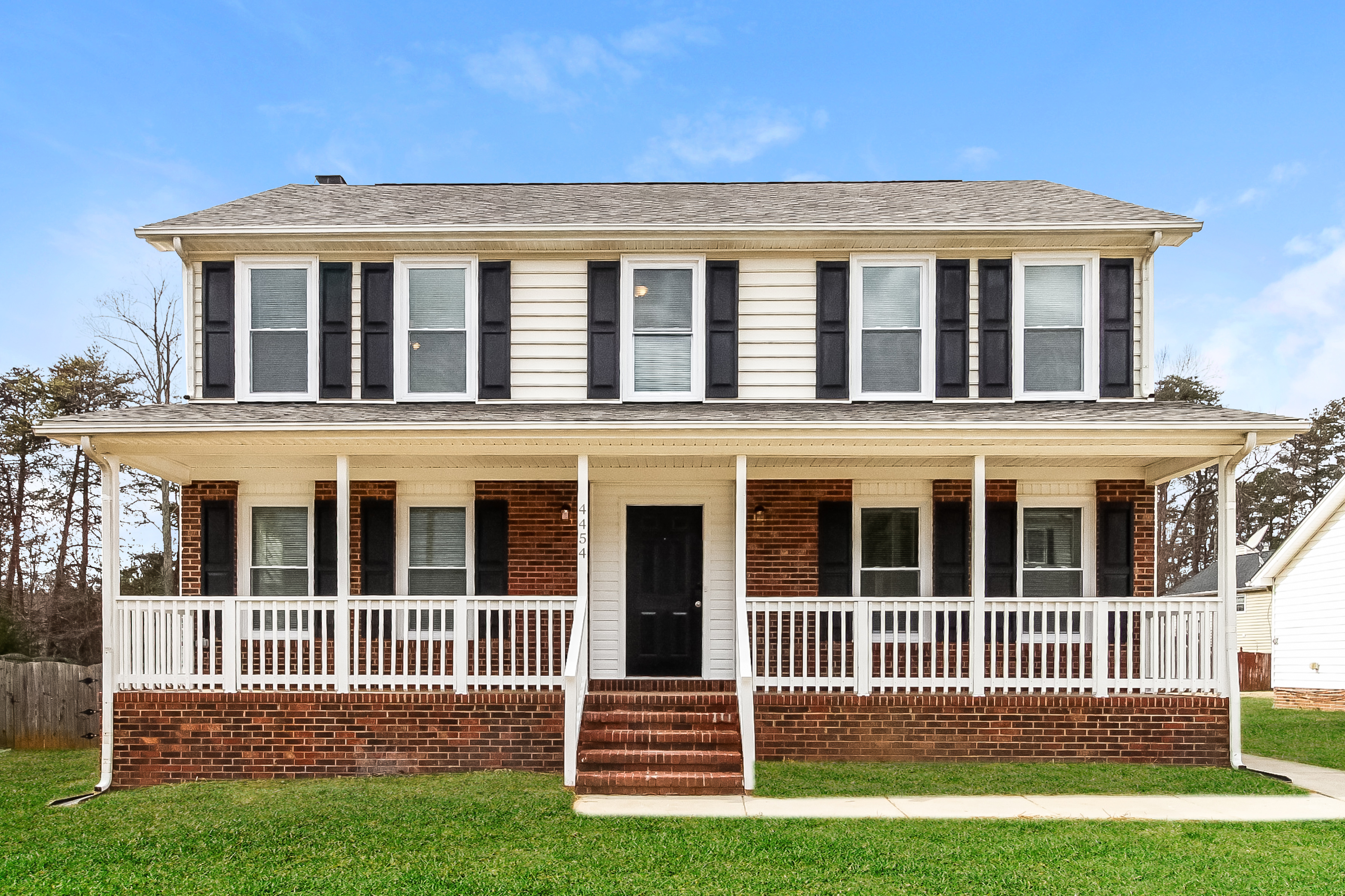 4454 Canaan Place Dr Winston-Salem, NC 27105